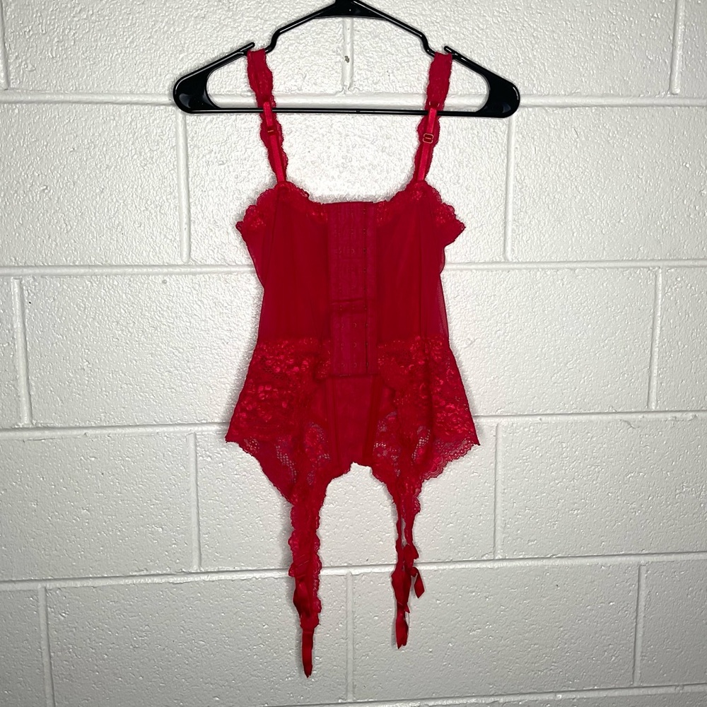 < Vintage Victoria’s Secret Red Lace Corset With Garter Straps > - Picture 4 of 4